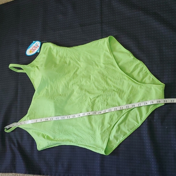 Sand N Sun, lucky lime, 1pc bathing suit, size 2X (18W/20W) - Picture 8 of 8